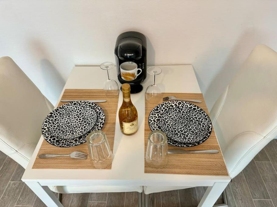 Superbe Appartement Tres Calme Et Confortable 兰斯 外观 照片