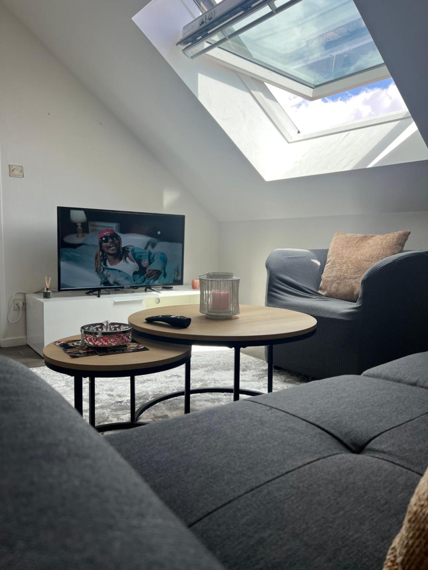 Superbe Appartement Tres Calme Et Confortable 兰斯 外观 照片